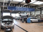 Dédié à Mercedes-Benz depuis 40 ans: coup d'oeil dans l'atelier.
